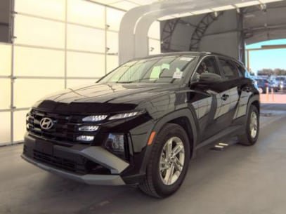 Used 2025 Hyundai Tucson SE FWD image 1