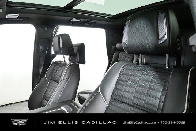 Used 2026 Cadillac Escalade Platinum Sport w/ LPO, ONYX Package AWD/4WD image 5