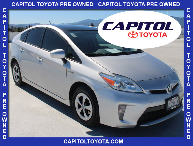 Used 2015 Toyota Prius Three w/ Solar Roof Package FWD video 1