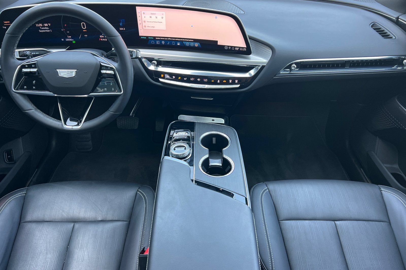 Used 2024 Cadillac Lyriq Sport RWD image 18