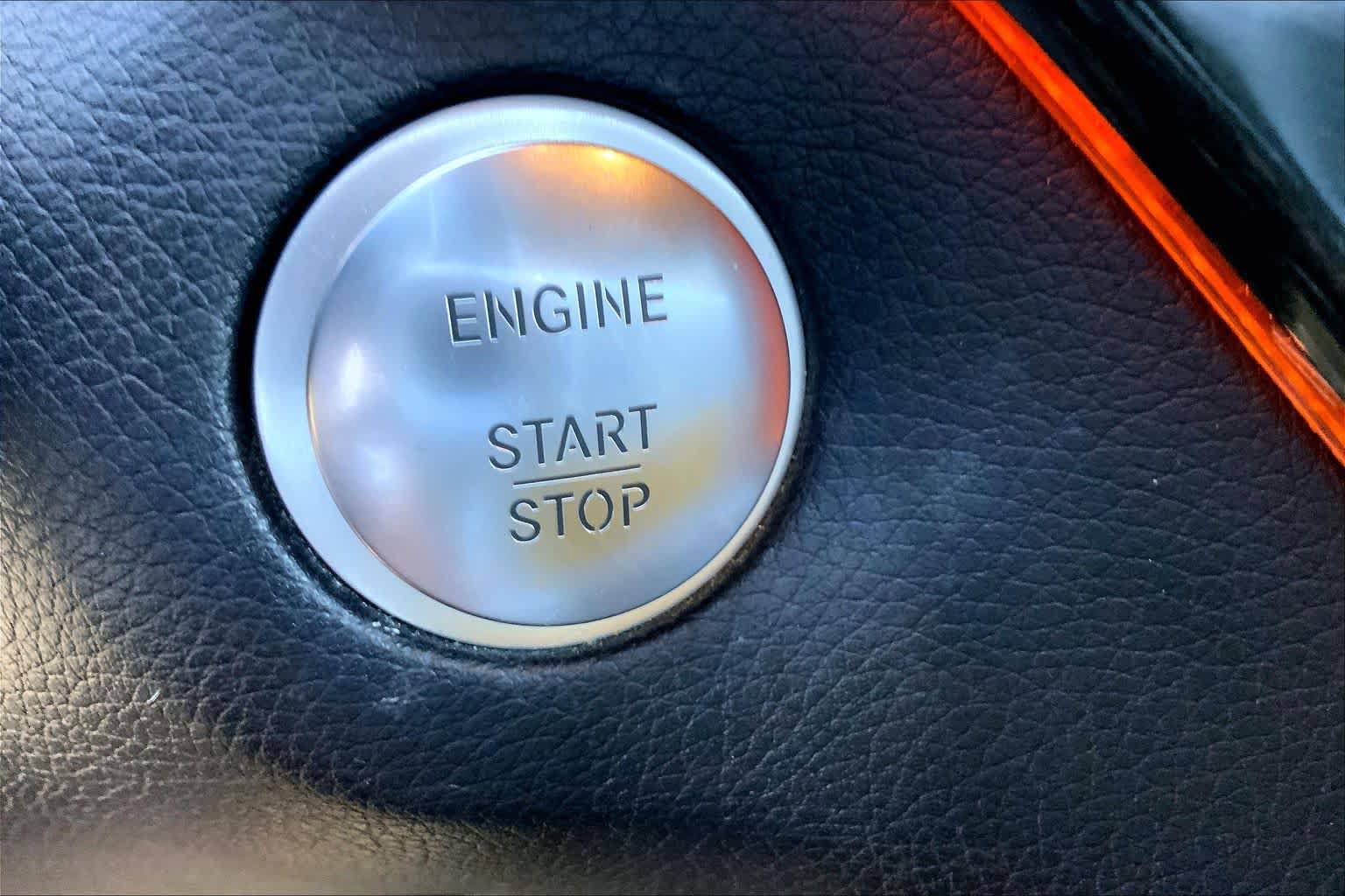 Used 2019 Mercedes-Benz GLS 450 4MATIC image 32