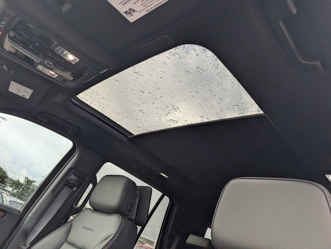 New 2026 GMC Yukon Denali w/ Advanced Technology Package RWD image 18
