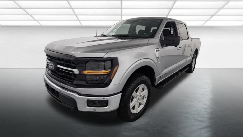 New 2026 Ford F150 XLT w/ Equipment Group 302A MID AWD/4WD image 3