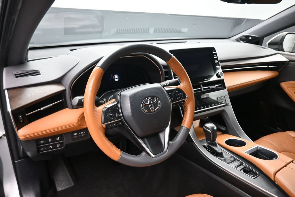 Used 2021 Toyota Avalon Limited w/ Advanced Safety Package FWD image 13