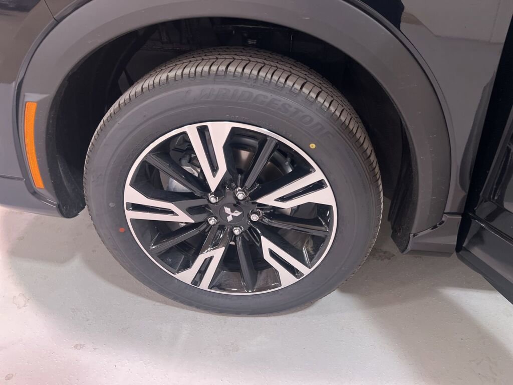 New 2026 Mitsubishi Eclipse Cross Black Edition image 20