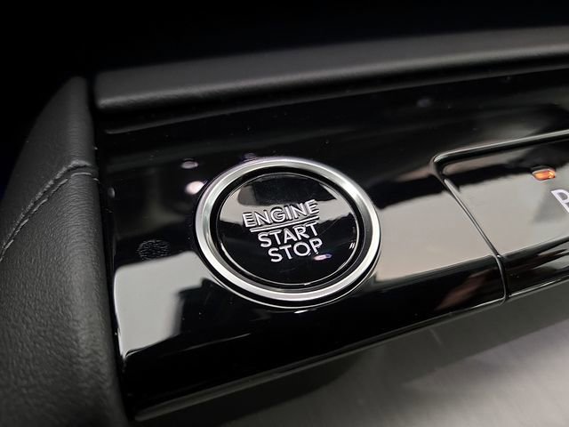 New 2025 Lincoln Navigator Reserve AWD/4WD image 21
