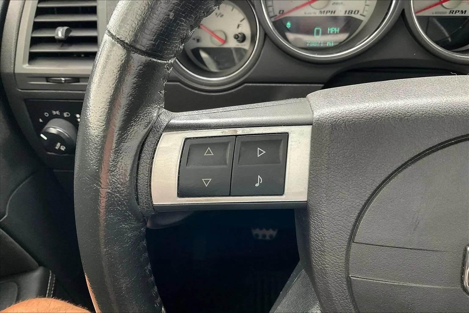 Used 2010 Dodge Challenger SRT8 w/ SRT Option Group II RWD image 11