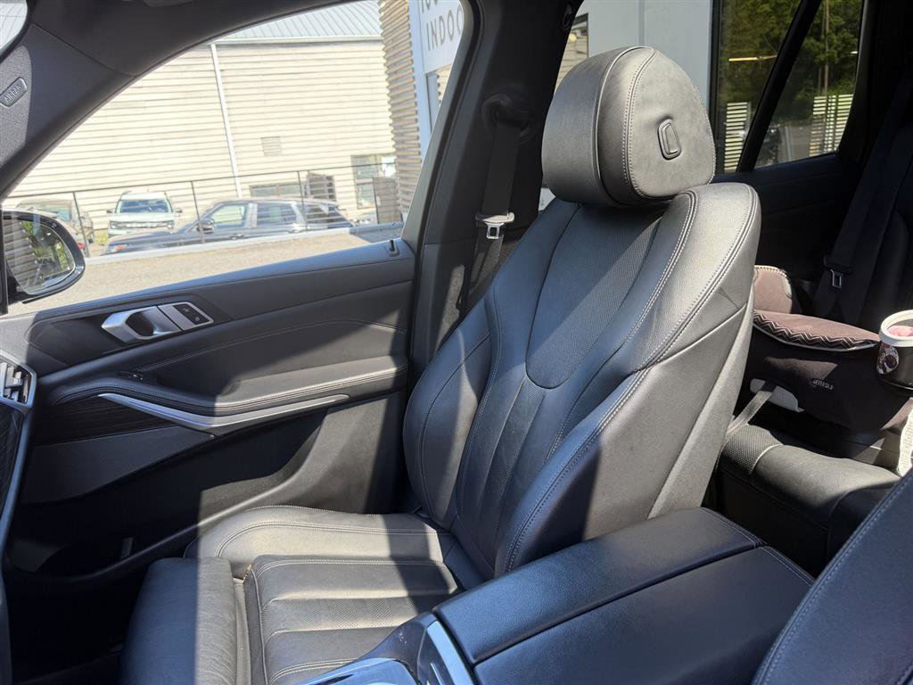 Used 2020 BMW X5 xDrive40i w/ M Sport Package AWD/4WD image 12