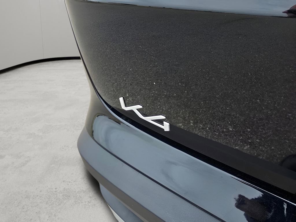 Used 2025 Kia K4 EX image 9