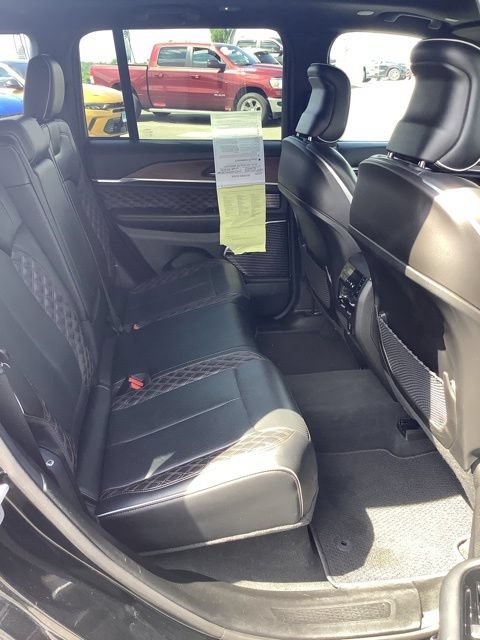 Certified 2023 Jeep Grand Cherokee Summit AWD/4WD image 24