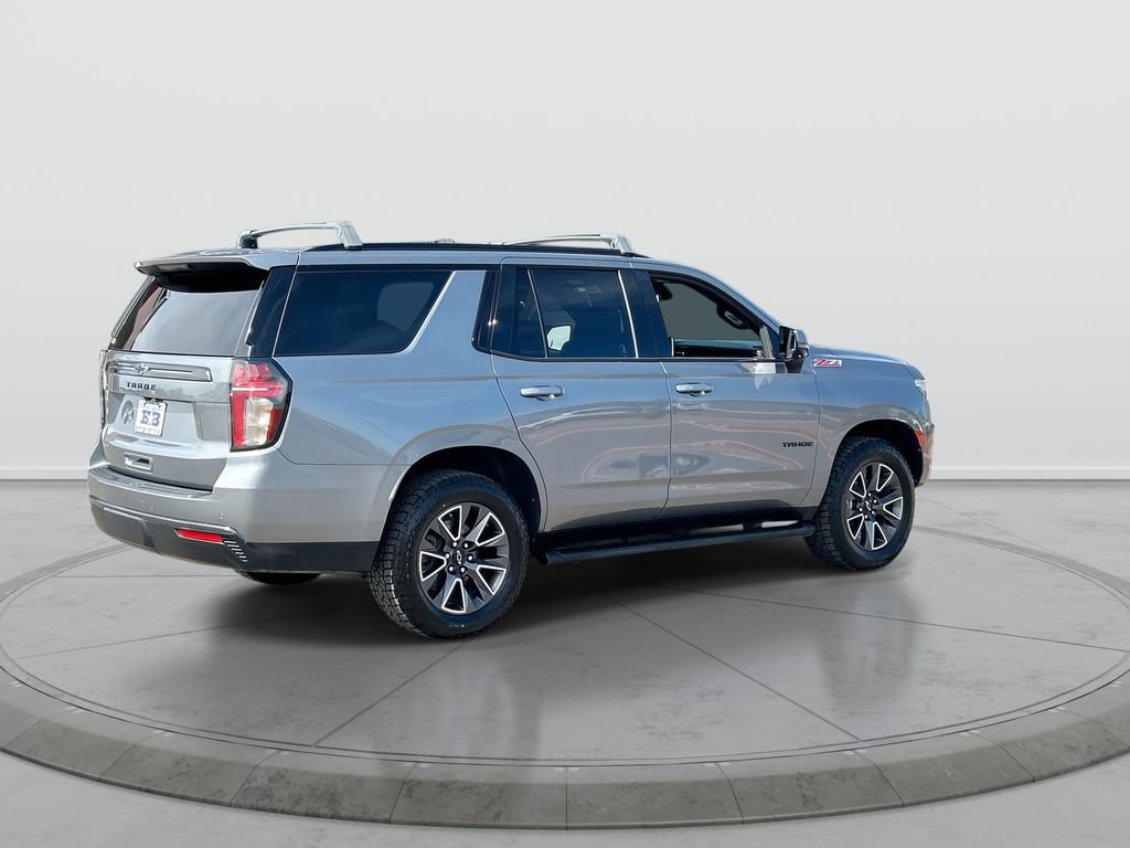 Used 2021 Chevrolet Tahoe Z71 w/ Luxury Package AWD/4WD image 8