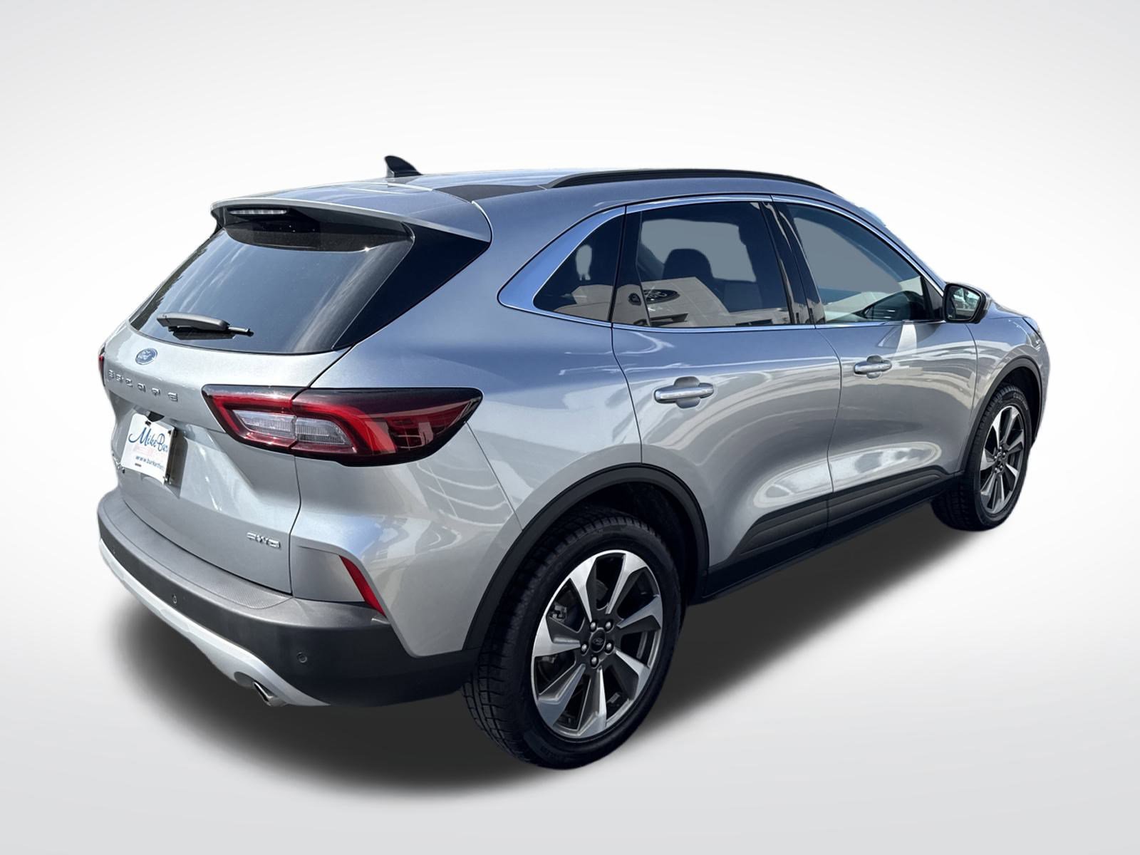 Used 2024 Ford Escape Platinum image 14