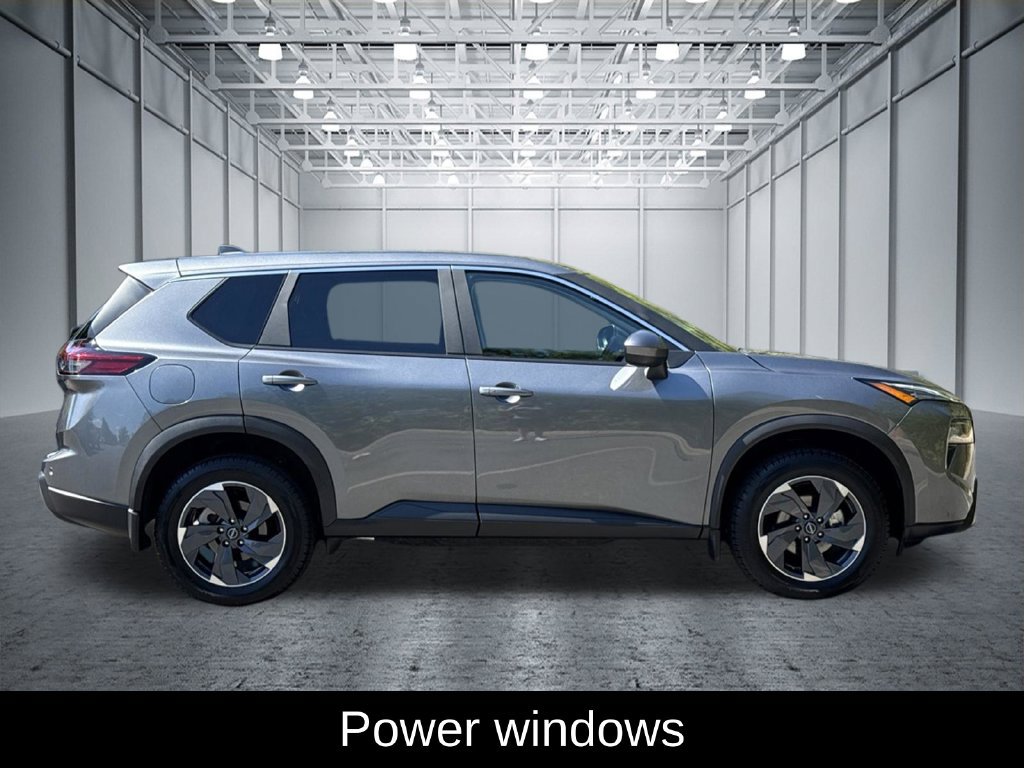 Certified 2026 Nissan Rogue SV FWD image 8