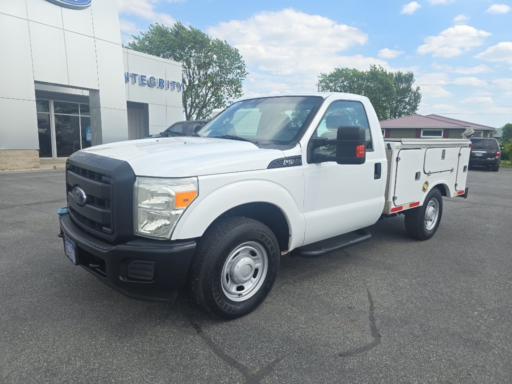 Used 2014 Ford F250 XL w/ Power Equipment Group RWD image 2