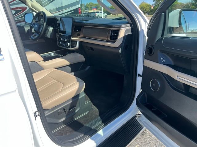 Used 2022 Ford Expedition Limited RWD image 22