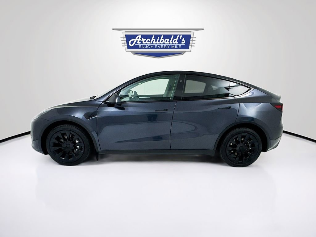 Used 2024 Tesla Model Y Long Range AWD/4WD image 4