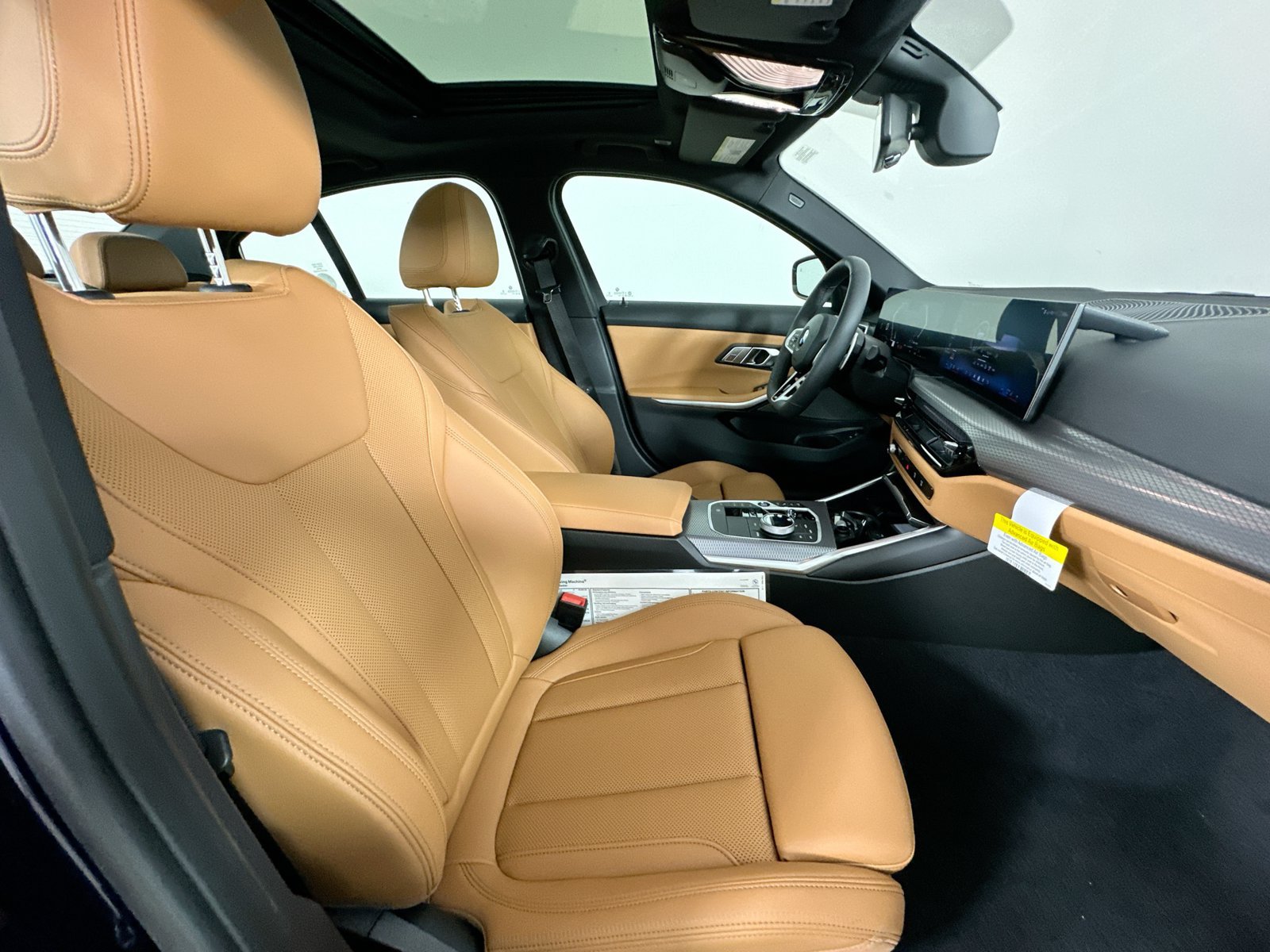 New 2026 BMW 330i xDrive Sedan w/ M Sport Package AWD/4WD image 44