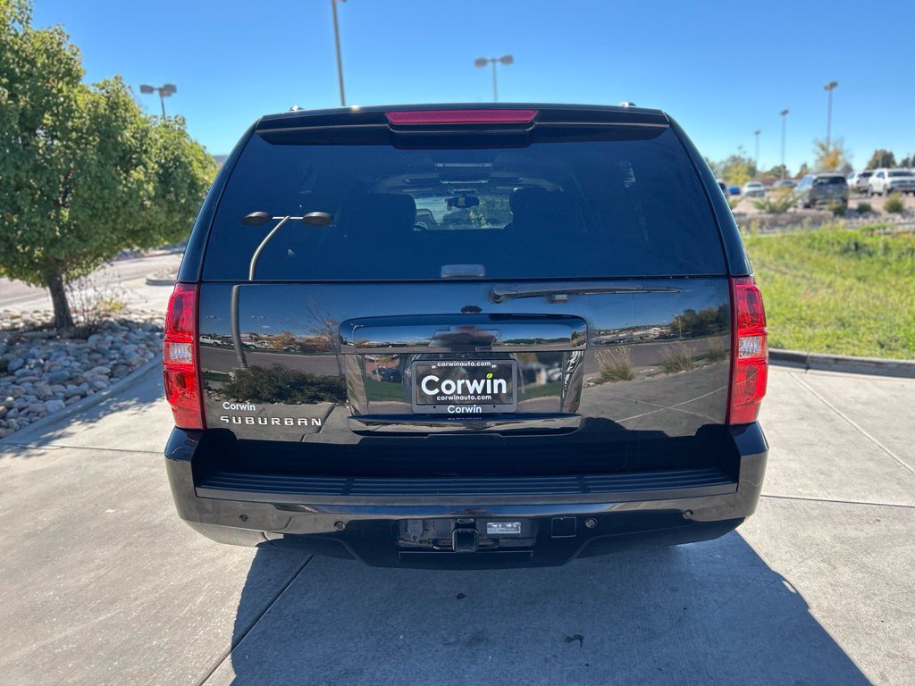 Used 2014 Chevrolet Suburban LT AWD/4WD image 8