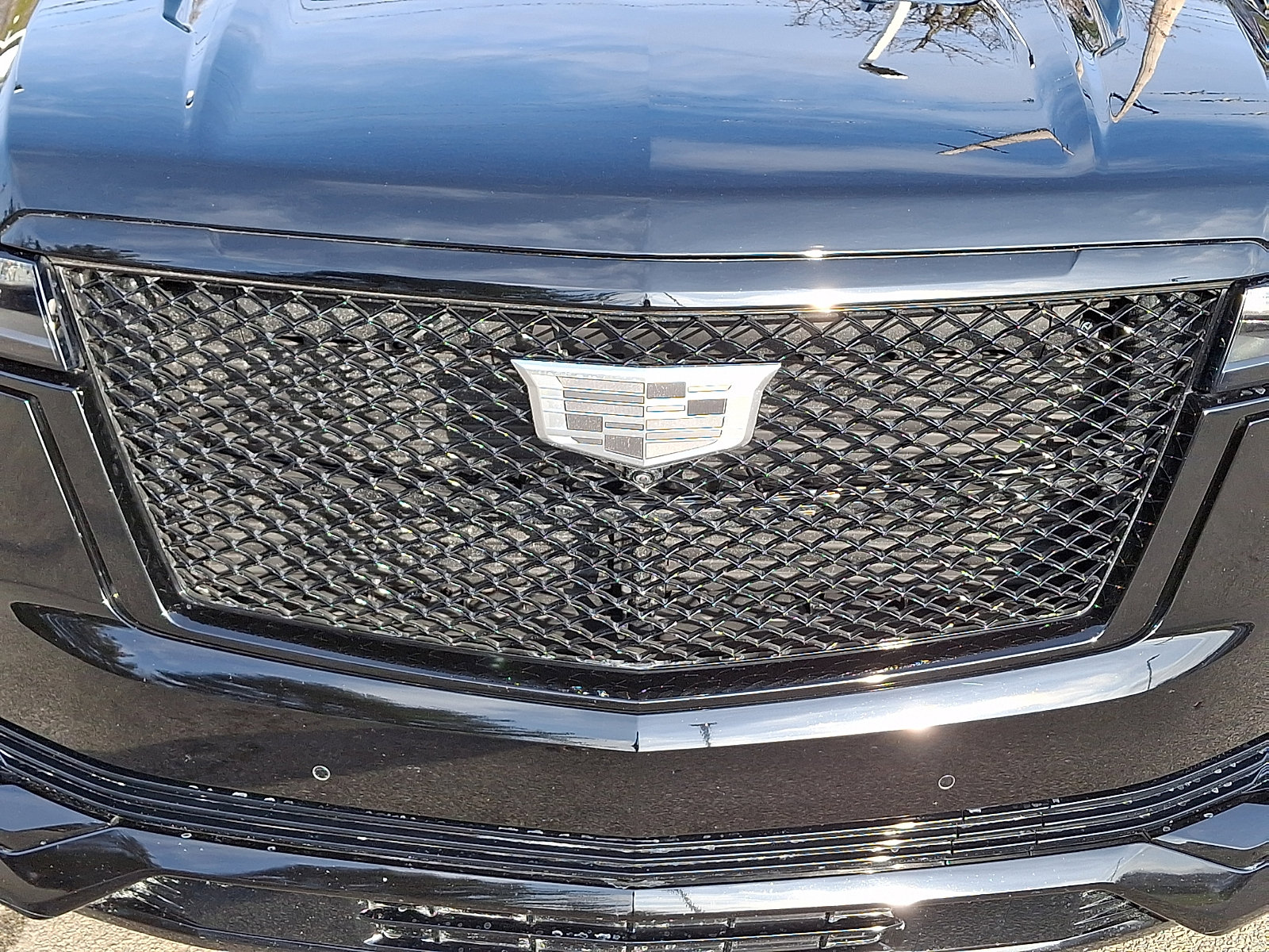 Certified 2024 Cadillac Escalade Sport w/ LPO, ONYX Package image 9