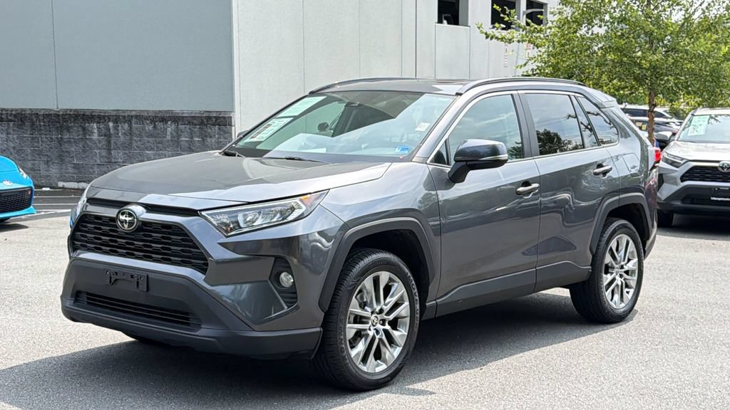 Used 2021 Toyota RAV4 XLE Premium AWD/4WD image 2