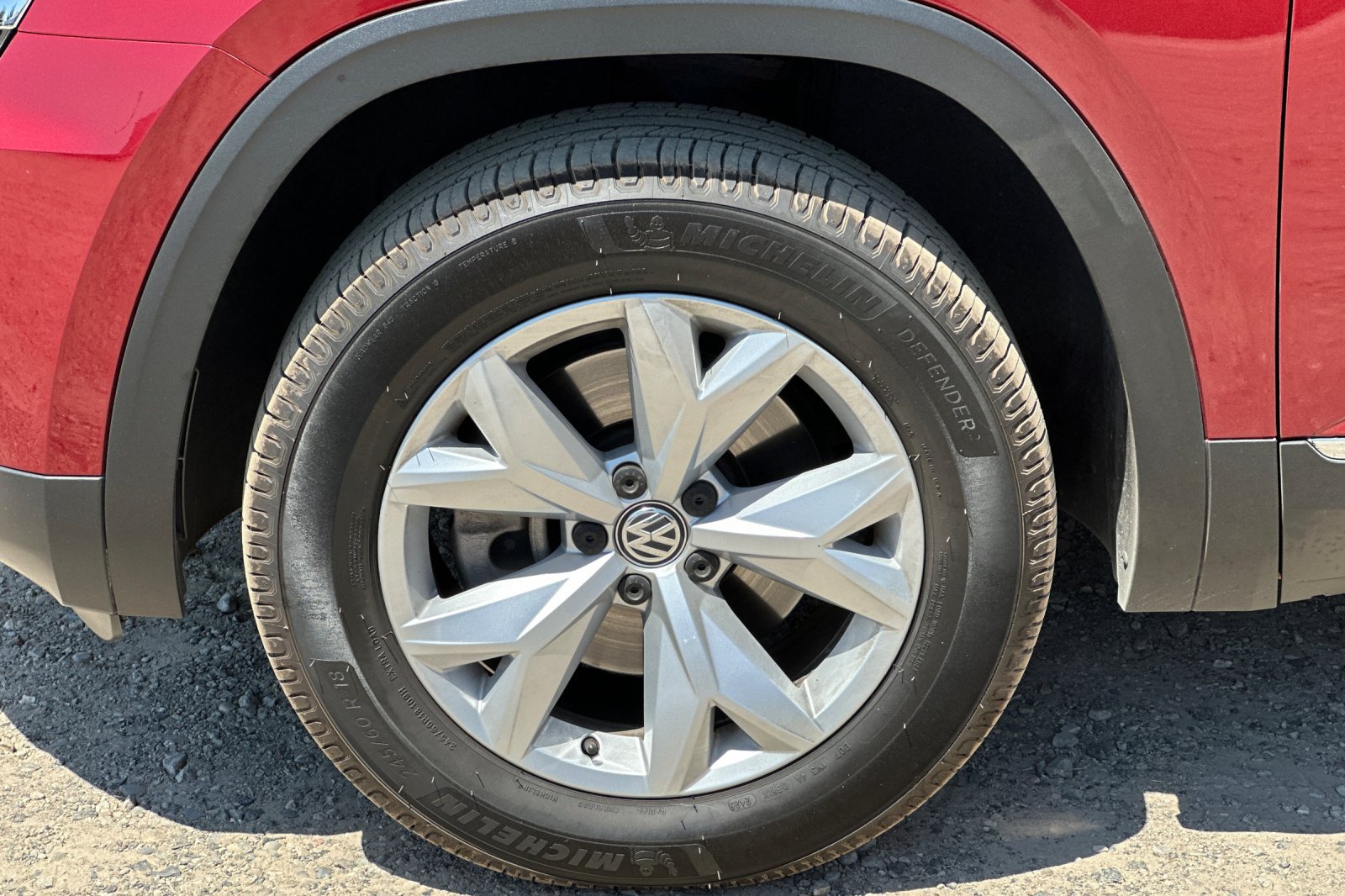 Used 2018 Volkswagen Atlas SEL FWD image 4