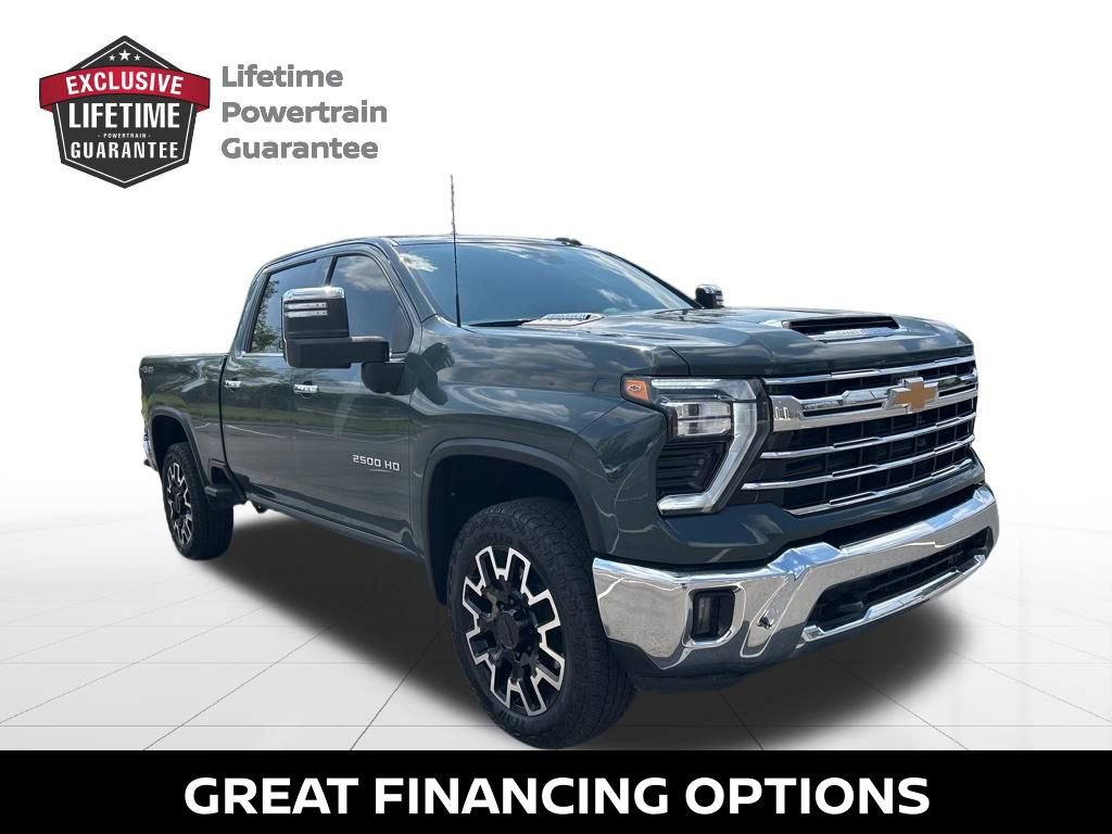 Used 2025 Chevrolet Silverado 2500 LTZ w/ LTZ Convenience Package image 8