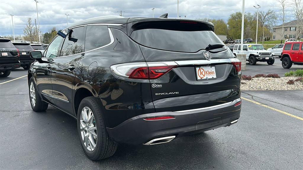 Used 2023 Buick Enclave Essence w/ Experience Buick Package FWD image 6