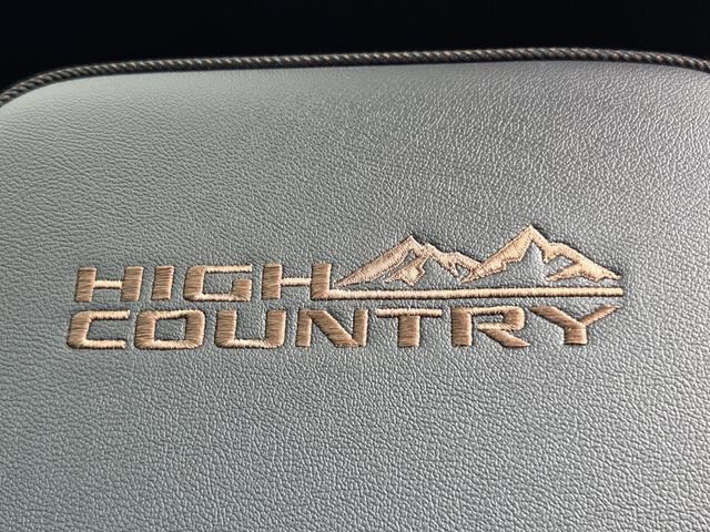 Used 2024 Chevrolet Silverado 2500 High Country w/ High Country Premium Package image 21