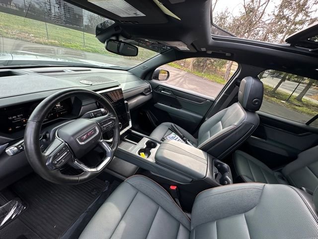 Used 2024 GMC Acadia AT4 w/ Luxury Package image 19