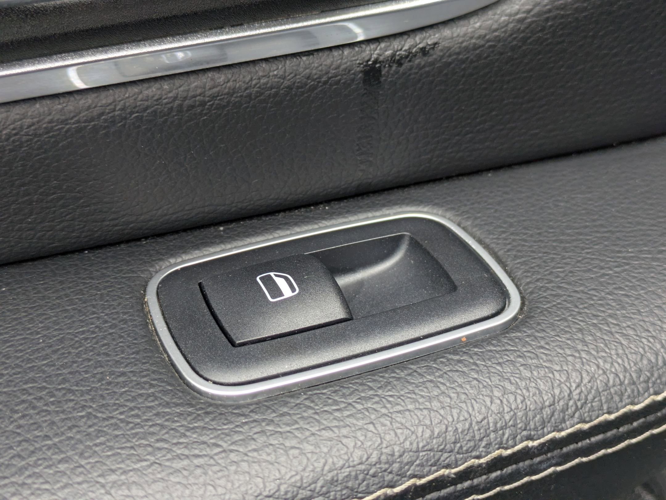 Used 2022 RAM 1500 Laramie AWD/4WD image 28