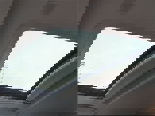 Used 2020 Toyota Sienna XLE image 19