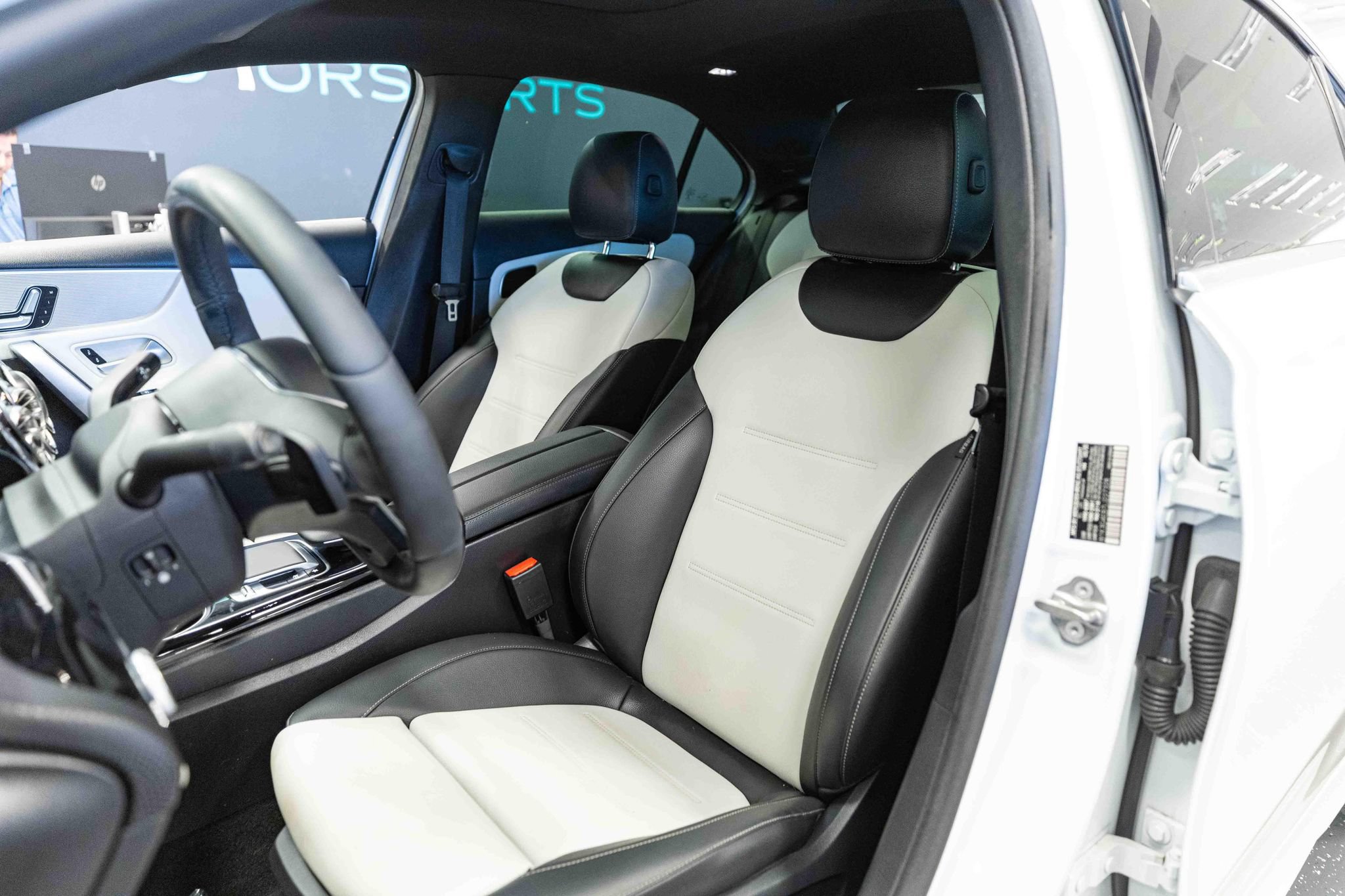 Used 2020 Mercedes-Benz A 220 image 11