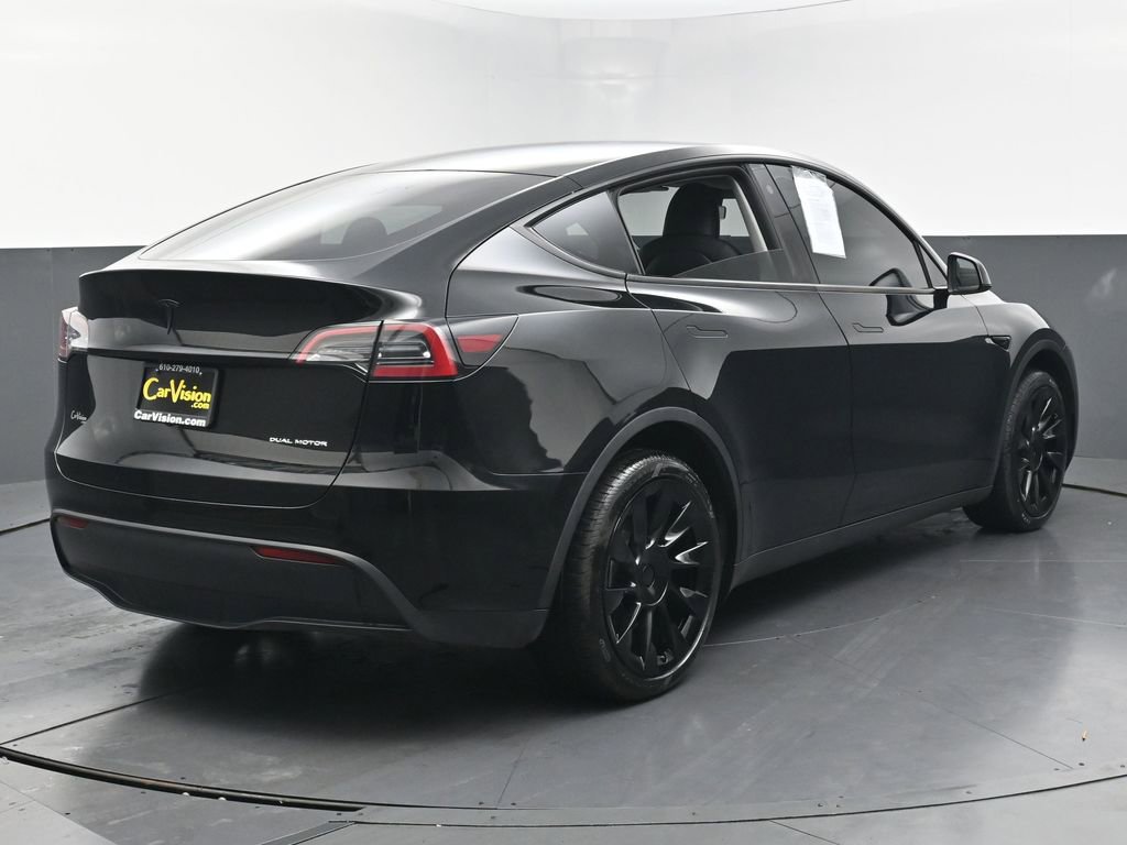 Used 2023 Tesla Model Y Long Range image 45