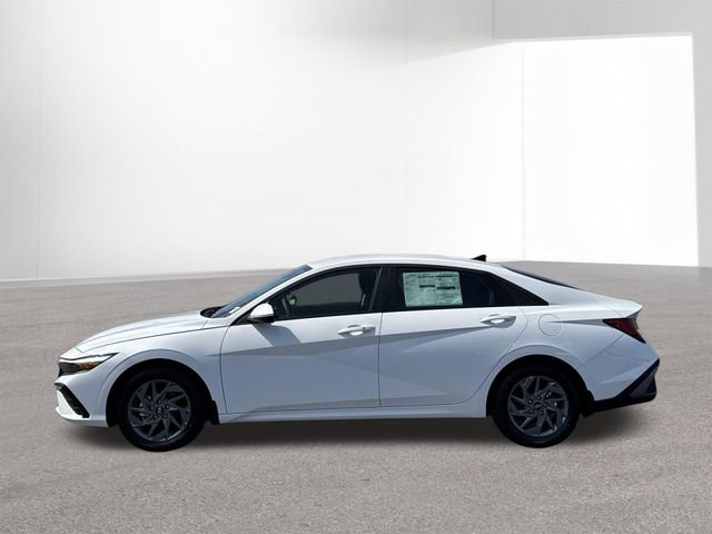 New 2026 Hyundai Elantra Blue image 14