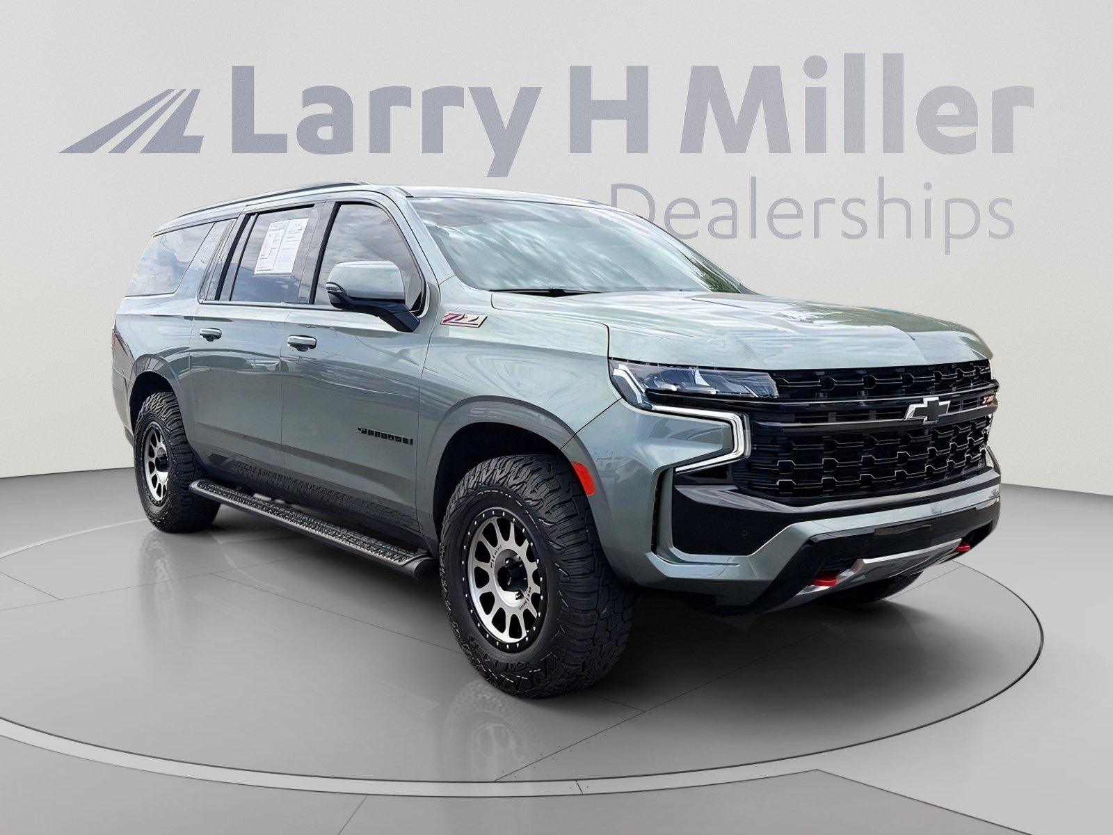 Used 2024 Chevrolet Suburban Z71 w/ Off-Road Capability Package AWD/4WD image 8