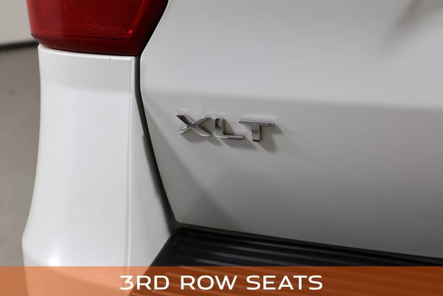 Used 2020 Ford Expedition XLT w/ Equipment Group 202A AWD/4WD image 9