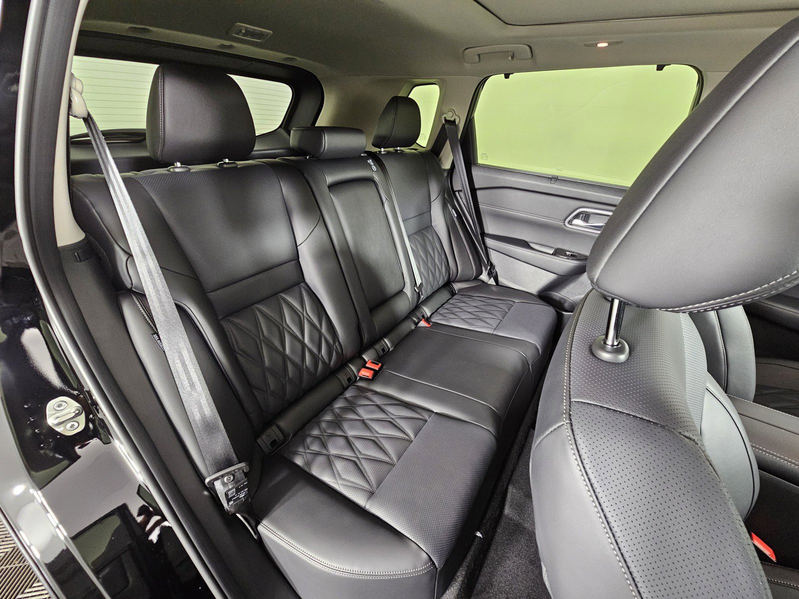 New 2026 Nissan Rogue Platinum w/ Platinum Premium Package image 16