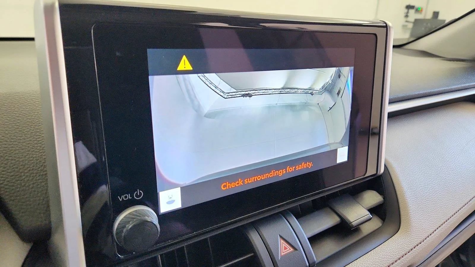 Used 2024 Toyota RAV4 XLE FWD image 20