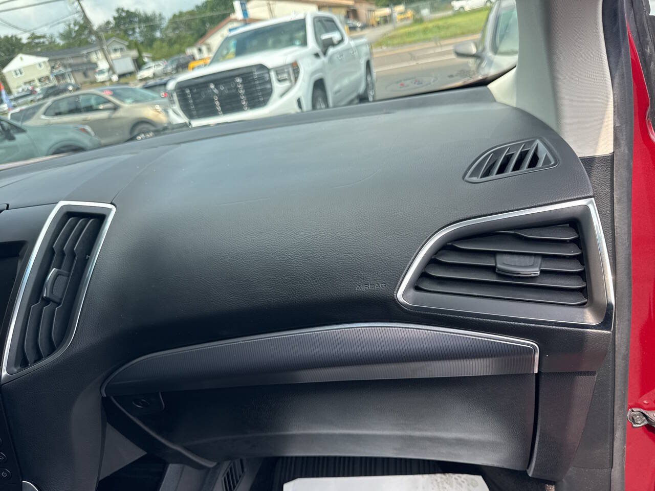Used 2019 Ford Edge Titanium w/ Cold Weather Package AWD/4WD image 27