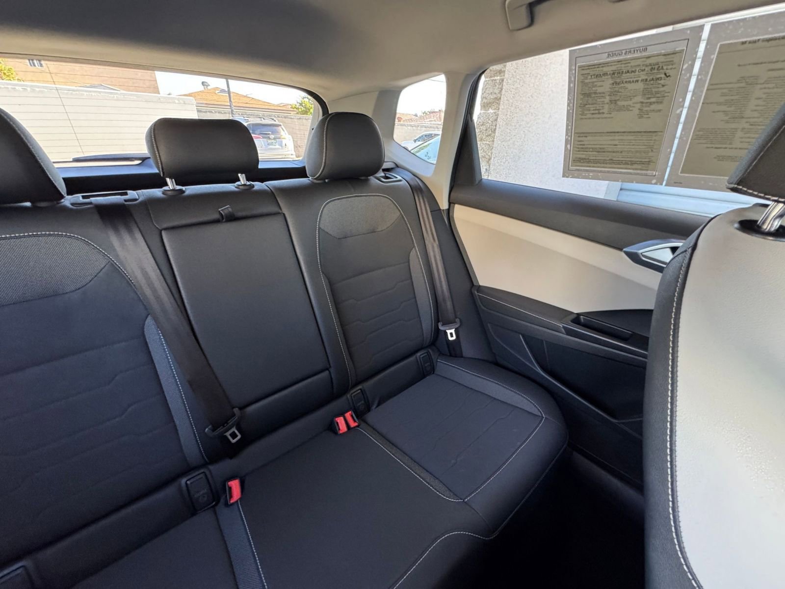 Used 2025 Volkswagen Taos SE FWD image 38