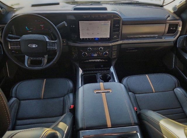 Used 2024 Ford F250 Platinum image 18