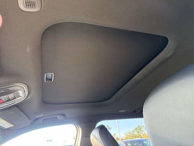 Used 2025 Jeep Grand Cherokee L Altitude image 14