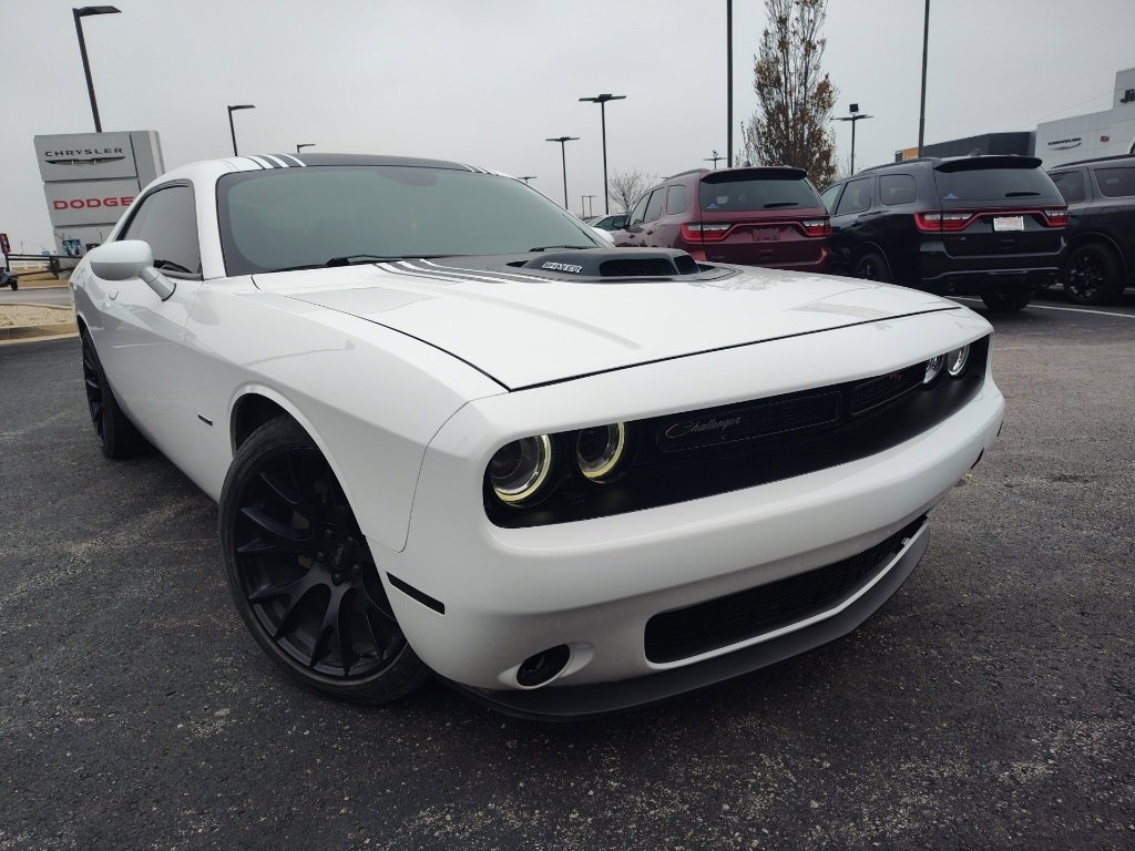 Used 2015 Dodge Challenger R/T Plus image 1