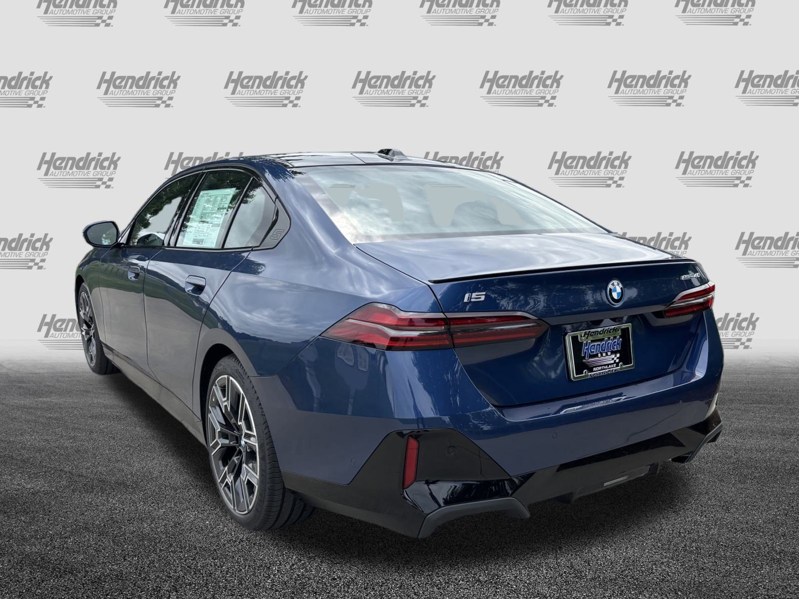 Used 2026 BMW i5 eDrive40 w/ M Sport Package image 7