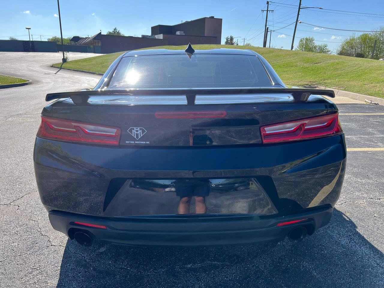 Used 2017 Chevrolet Camaro LT w/ Technology Package RWD image 4