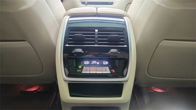 Used 2023 BMW X6 xDrive40i w/ Executive Package image 40