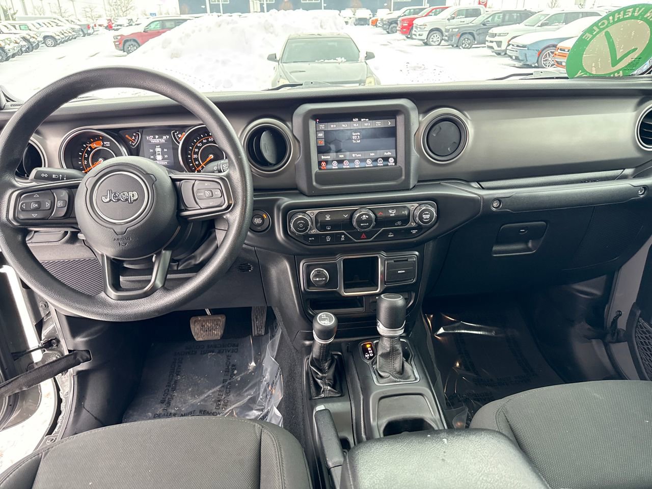 Used 2022 Jeep Gladiator Sport image 16