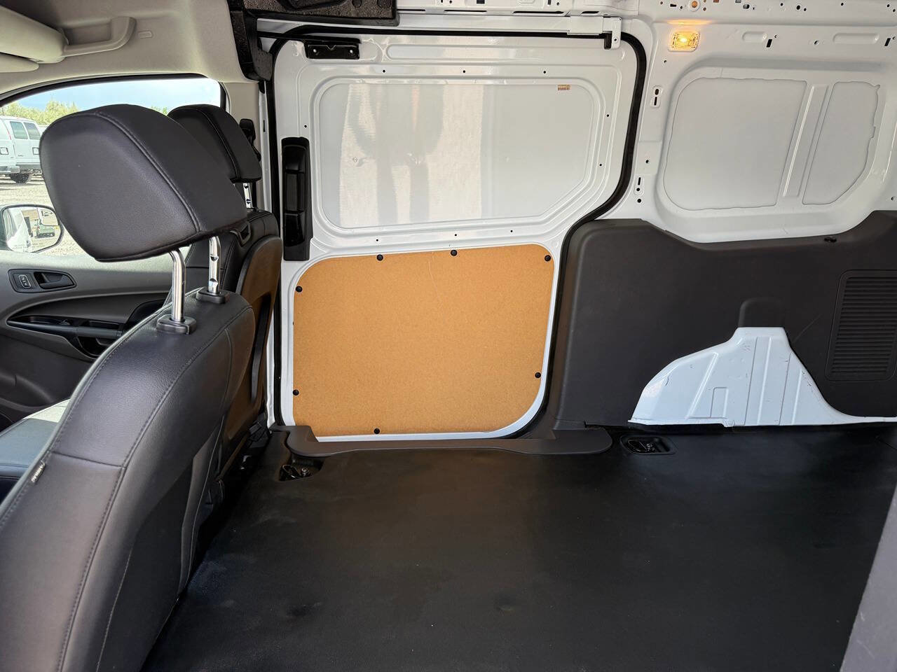Used 2020 Ford Transit Connect XL FWD image 27