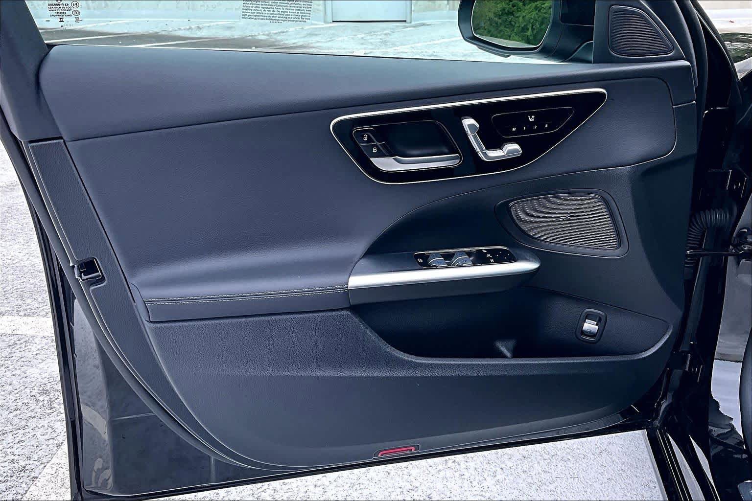 Used 2025 Mercedes-Benz C 300 4MATIC Sedan image 22