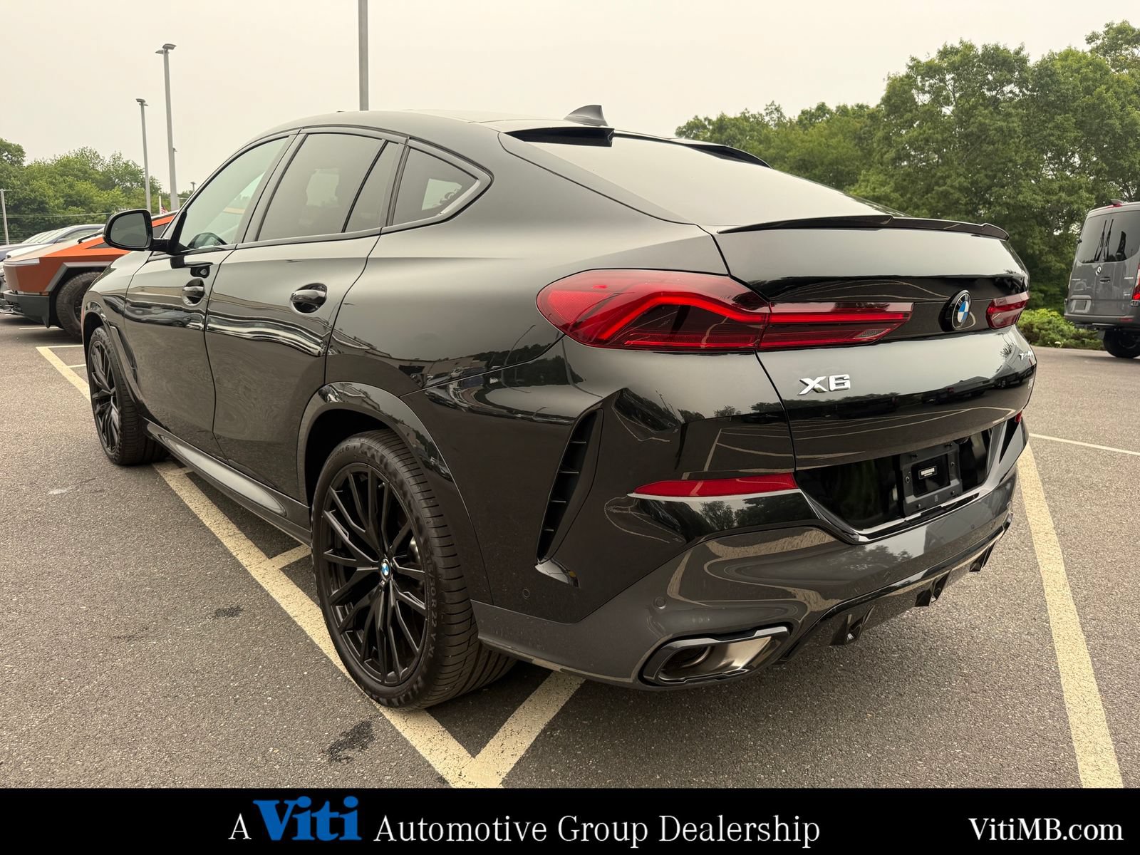 Used 2022 BMW X6 xDrive40i w/ M Sport Package AWD/4WD image 6